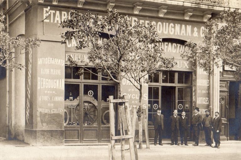 BERGOUGNAN pneu vélo ancien vignette art dépot Oran (1200x800px)